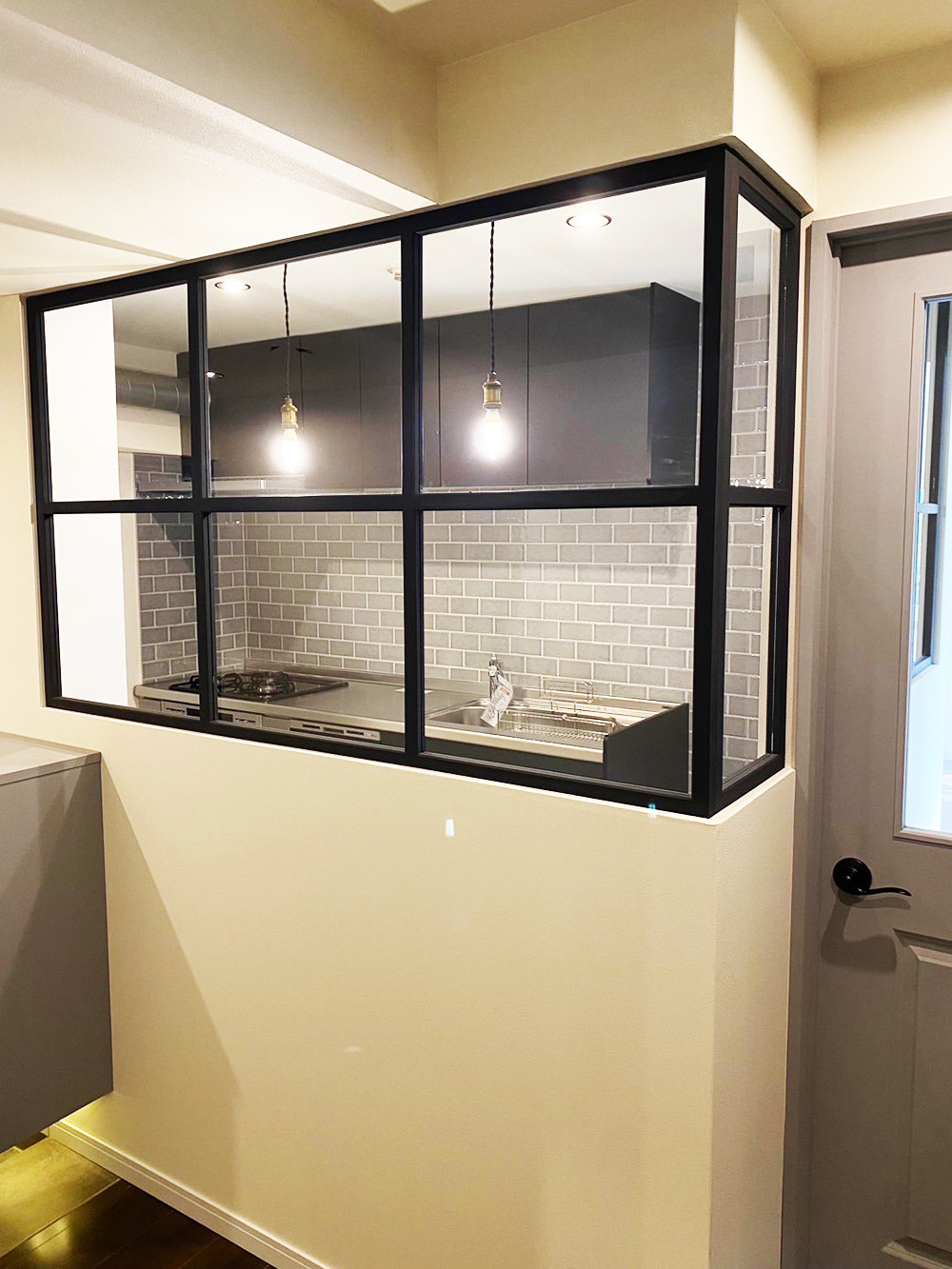 エクセレンス谷