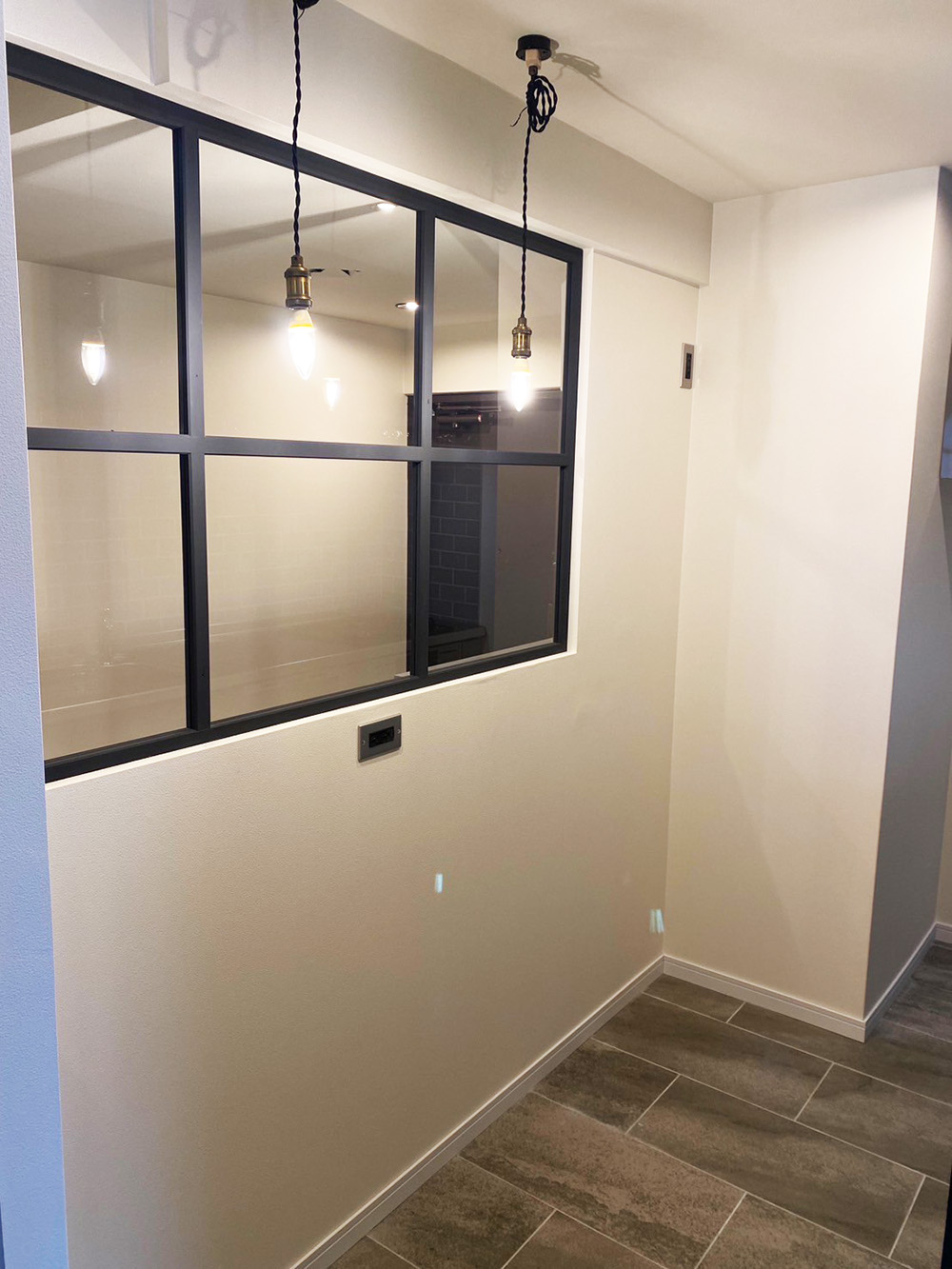 エクセレンス谷