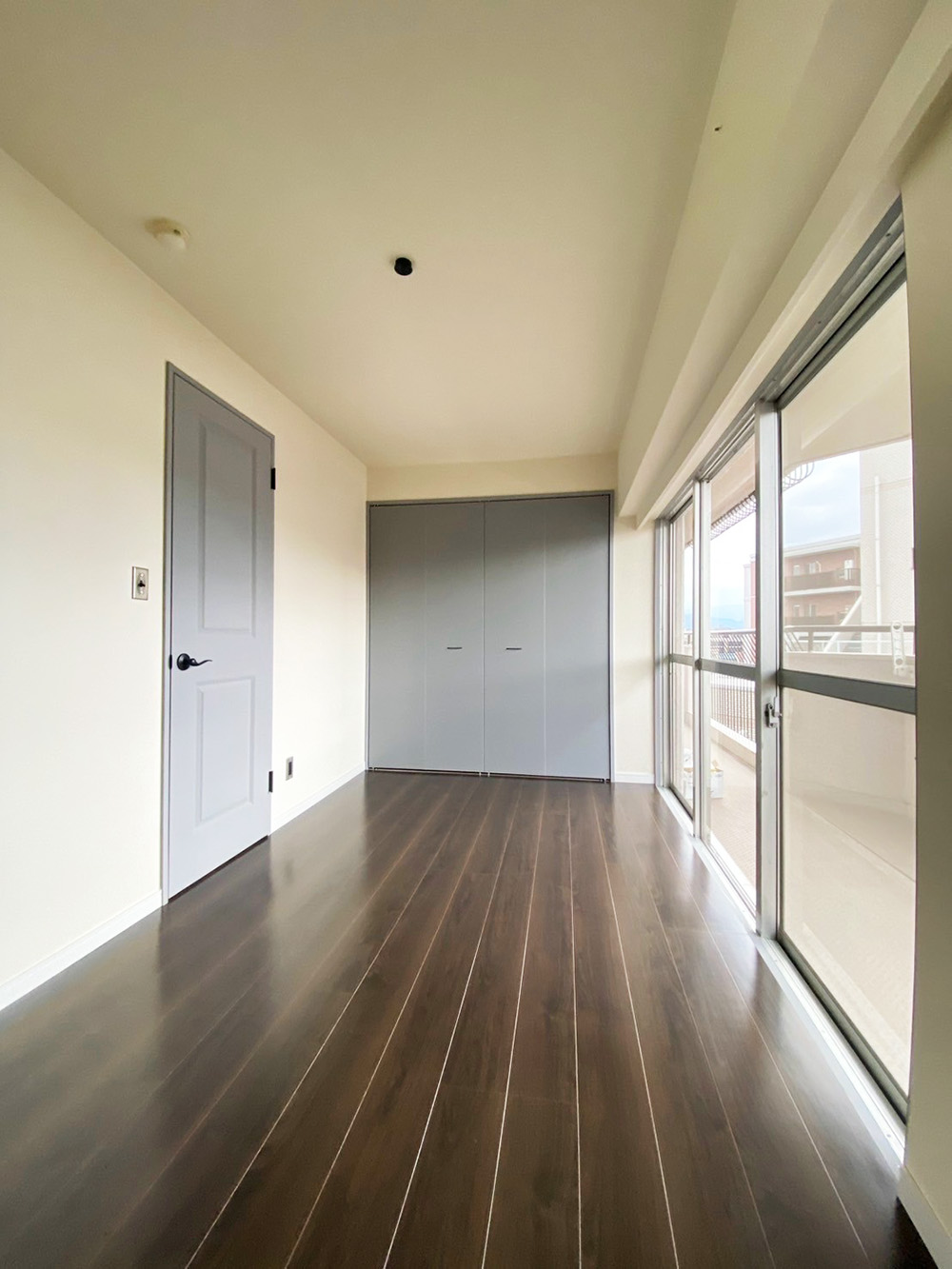 エクセレンス谷