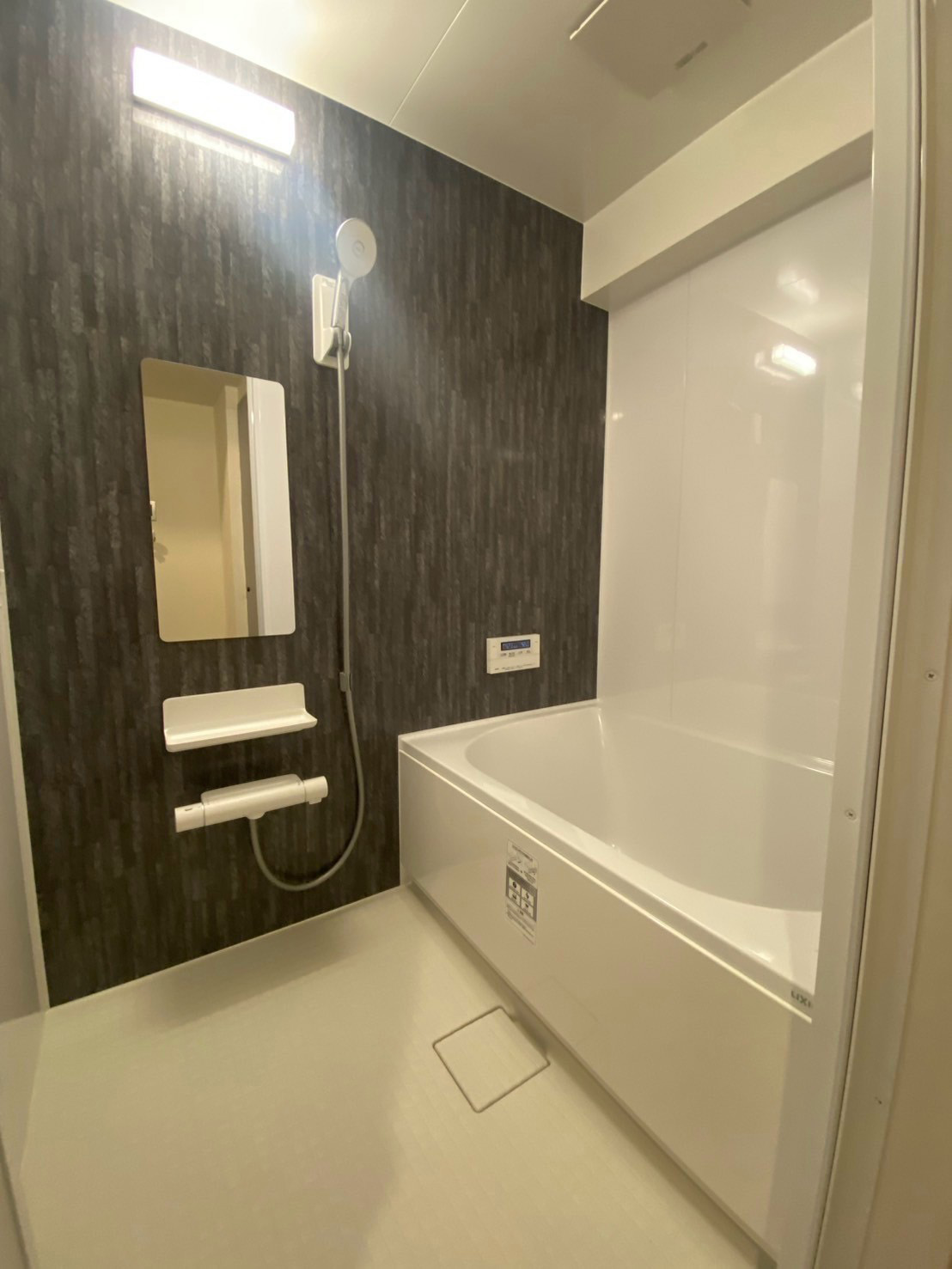 エクセレンス谷