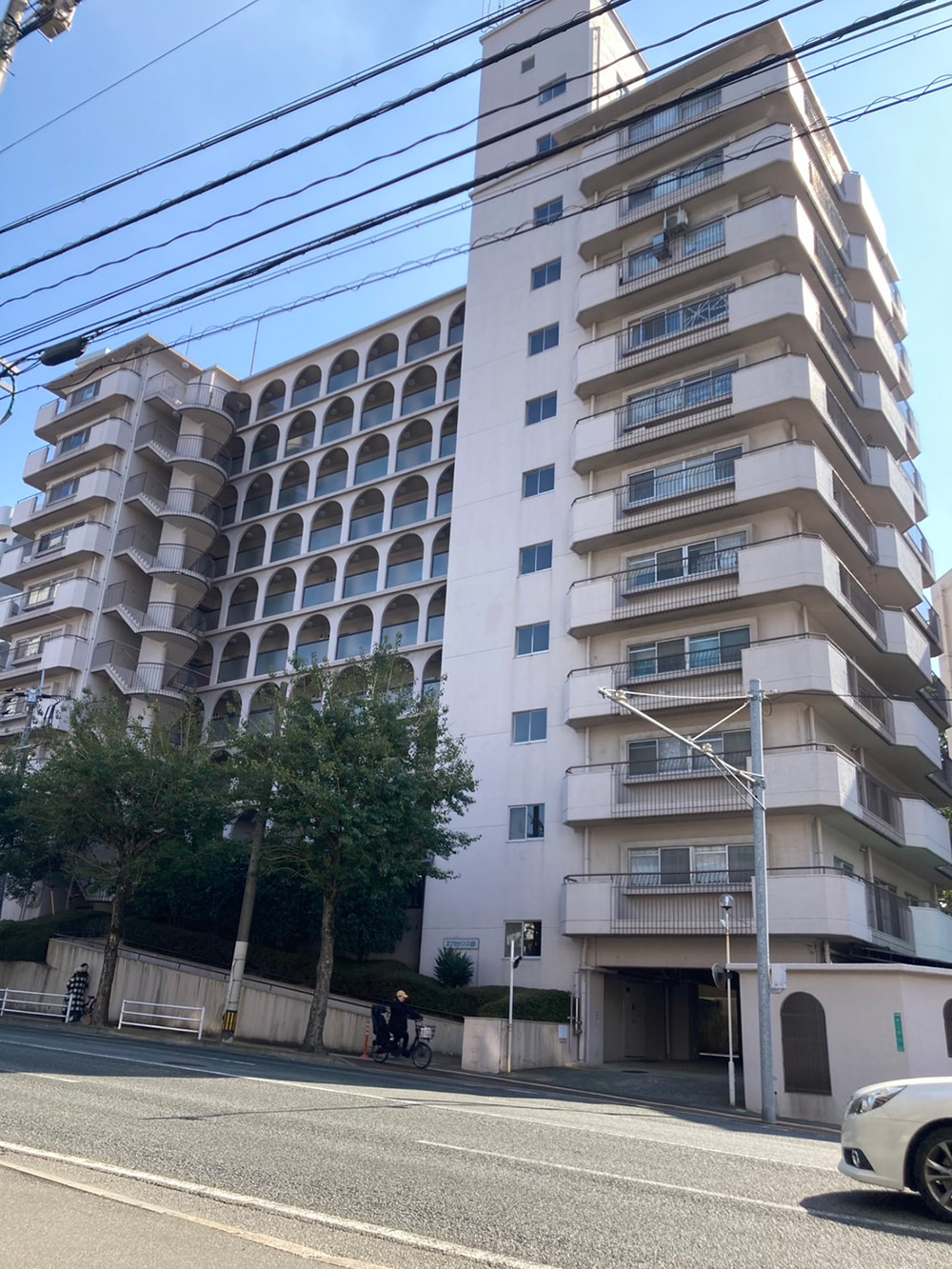 エクセレンス谷