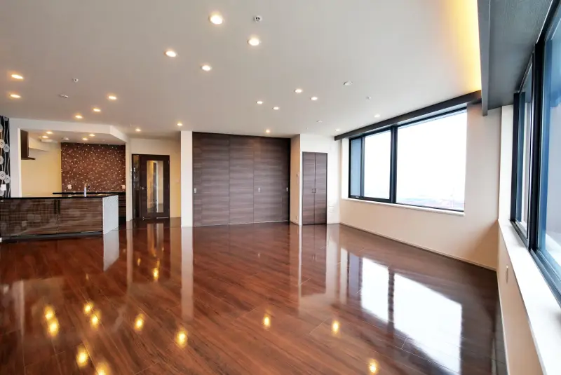 センターマークスタワー